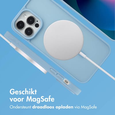 imoshion Hoesje - Geschikt voor iPhone 13 Pro Max - Color Guard Backcover geschikt voor MagSafe - Lichtblauw