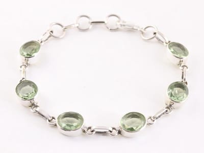 Zilveren armband met groene amethist