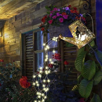 Gieter Zonne Lamp - Gieter op zonne-energie, lichtketting voor buiten, 1 stuks, tuindecoratie, bloemenfee-figuren, waterdicht, op zonne-energie, elfmetaal, led-paalpaddecoratie voor Kerstmis