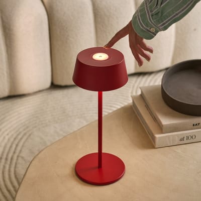 Tavellio Hugo Oplaadbare Tafellamp – H36 – USB en Touch – Tot 120 uur – Bessen Rood