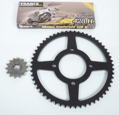 Kettingset Frankrijk Uitrusting voor Motorfiets Suzuki 125 Intruder 1999 tot 2008 14X56 niet 428 / JS1A4 Gloednieuw
