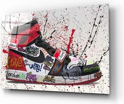 Glasschilderij - Graffiti - Schoen - Sneakers - Wanddecoratie - 110x70x0.4 cm