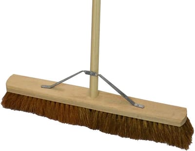 Natuurlijke Kokos Borstel 24 Inch met Handvat en Metalen Beugel voor Droge Omstandigheden