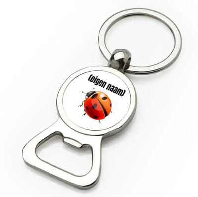 Akyol - lieveheersbeestje met eigen naam flesopener - Lieveheersbeestje - lieveheersbeestje liefhebbers - iemand die houdt van lieveheersbeestjes - verjaardag - cadeau - kado - 9 bij 3 cm