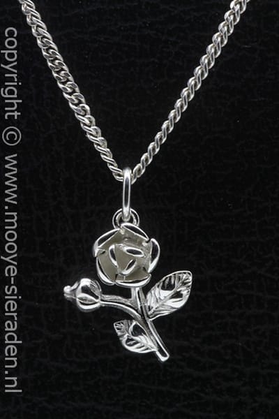 Zilveren Roos met tak ketting hanger