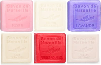 Set Marseille gastenzeep 6 geuren Lavendel, Roos, Rood fruit, Ezelinnenmelk, Sheaboter en tiaré tahiti bloem