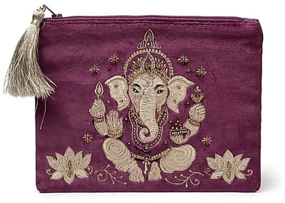 Etui fluweel paars met Ganesha – 20 cm x 15 cm