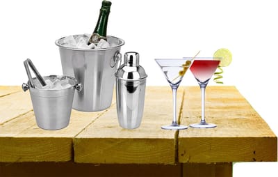 Complete bar set met 4x Martini cocktailglazen en cocktailshaker