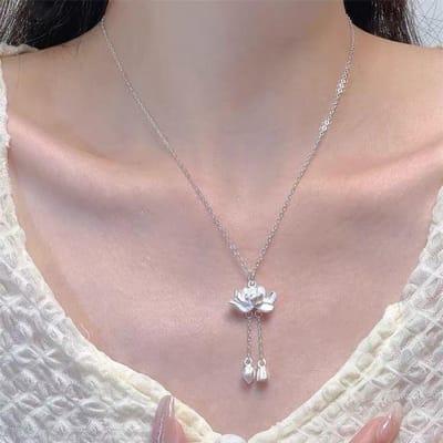 Nieuwe Populaire Gelukkige Lotus Hanger Ketting, Vrouwen Lotus Kwastje Ketting, Zegen Temperament Ketting gray