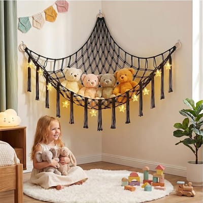 Speelgoed Hangmat voor Knuffeldieren met LED Sterrenverlichting, Boho Hoeknet voor Opberging van Speelgoed en Tassels, Ruimtebesparende Oplossing voor Kinderspeelgoed
