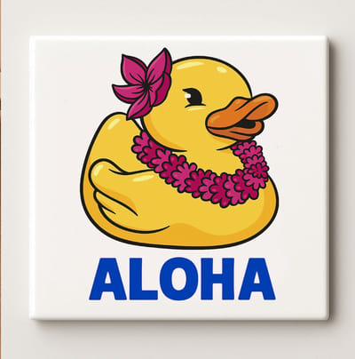 Aloha Eend Decoratieve Tegel 15x15 cm – Schattige Hawaïaanse Eend met Bloemenkrans – Tropische Badkamer- & Wanddecoratie