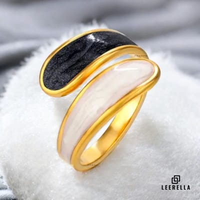 Leerella Luxe Roestvrijstalen Damesring Model-1 Goudkleurig Verstelbaar – Stijlvol, Elegant, Tijdloos en Duurzaamheid in Één (Model 1 t/m 10)