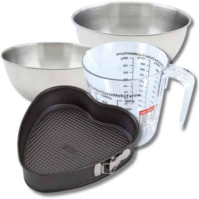 Bakkersset met hartvormige taartvorm 27 x 25 cm van staal, 2 mengkommen, maatbeker en spatel Zenker