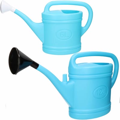 Tuin water gieters set 2x stuks van 6 en 12 liter inhoud lichtblauw - Kunststof - Planten water geven