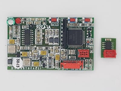 Radiofrequentie kaart - Draadloze module - Signaaloverdracht - Kwaliteitsproduct - 11 x 6 x 3 cm - Grijs