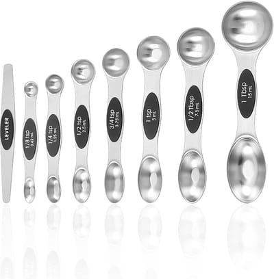 Set van 8 dubbelzijdige magnetische maatlepels met schaalverdeling en waterpas