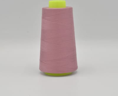 Overlock Garen per 4 stuks -  3000 Yards (2742 meter) per stuk - In 36 kleuren leverbaar - Oud roze