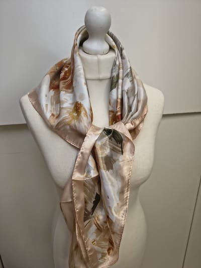 Vierkante dames sjaal Florance-gebloemd motief-beige wit grijs donker oranje oker geel bruin-90x90