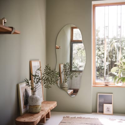 Coloray Organische Spiegel – Moderne Asymmetrische Wandspiegel van Hoogwaardig Glas, Elegant Design voor Woonkamer, Hal of Slaapkamer – Verkrijgbaar in 3 Maten - 45 cm x 100 cm