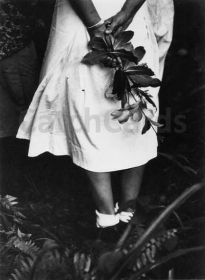 W. Eugene Smith - Girl with Flowers - Vintage dubbele kaarten - Zwart-wit - Set van 10 kaarten met eco-katoen enveloppen