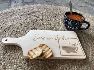 Creaties van Hier - serveerplankje - soep - 35 cm - hout