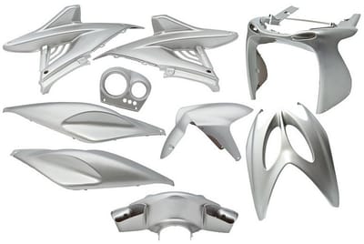 Plaatset Yamaha Aerox tot bj. 2014 9 delig zilver metallic