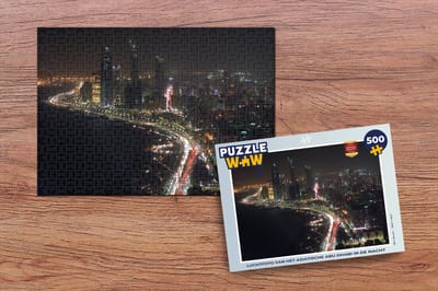 Puzzel Luchtfoto van het Aziatische Abu Dhabi in de nacht - Legpuzzel - Puzzel 500 stukjes