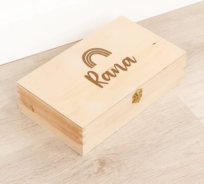 Houten kistje 'Rana' Regenboog - Tekenkist - Herinneringsdoos - Kraamcadeau - Knutseldoos - Memorybox - Baby - Geboorte