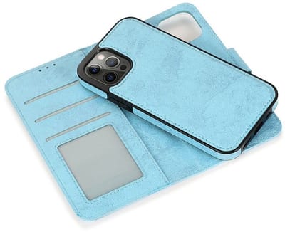 Classic Wallet Case Hoesje geschikt voor iPhone 16 Pro Max - lichtblauw- Twee in één hoes - Magnetische Hoes met Pashouder - Luxe en Praktisch - Ideaal voor Pasjes en Kaarten - Duurzaam Design