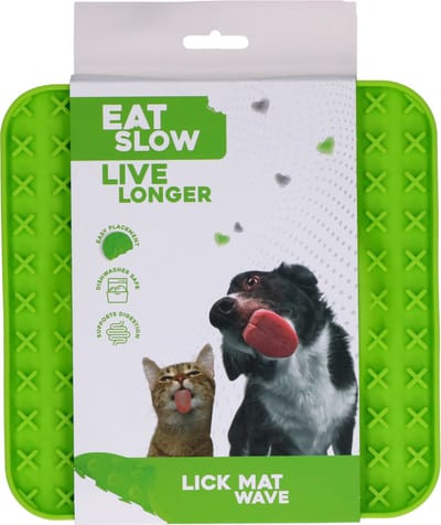 Eat Slow Live Longer Likmat Golf - 20 x 20 cm - Anti-schrok Mat - Slowfeeder - Snuffelmat - 100% siliconen - Vaatwasserbestendig - Voor Hond of Kat - Voerpuzzel Kat - Groen