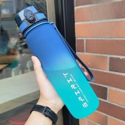 500ml/650ml/1000ml Actieve Waterfles Lekvrij Kleurrijke Plastic Beker om te Drinken voor Buitengebruik Reizen Lichtgewicht Sportschool Fitness Kannetjes 500ml