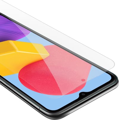 Cadorabo Screenprotector geschikt voor Samsung Galaxy M13 4G - Pantser film Beschermende film in KRISTALHELDER Geharde (Tempered) display beschermglas in 9H hardheid met 3D Touch