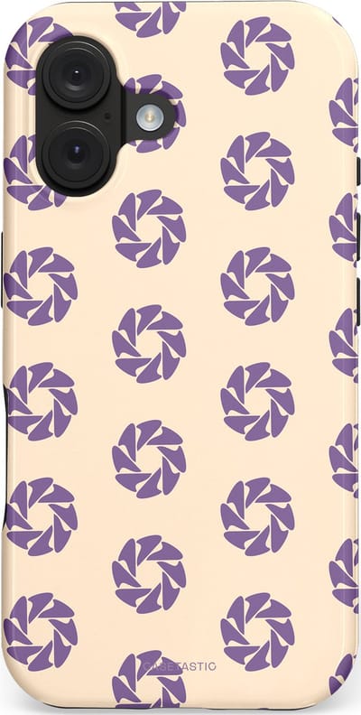 Casetastic hoesje geschikt voor Apple iPhone 16 - MagSafe - Dubbellaagse bescherming - Paarse Cirkels op het Zand - Fashion Case - Crème Lavendel Zilver