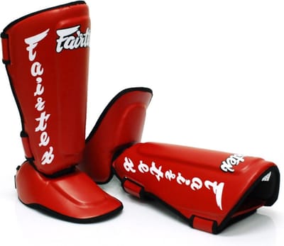 Fairtex SP7 Twister - afneembare Wreef en Scheenbeschermers - Rood - Maat S