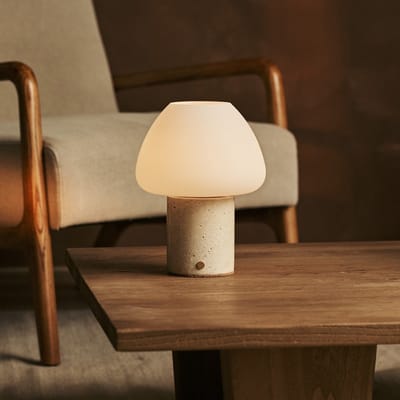 Tavellio Ostade Draadloze Tafellamp – H25 – Travertijn en Glas – Tot 100 uur – H25 – Beige