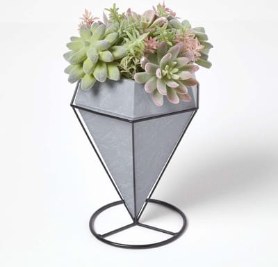 Homescapes Kunstmatig vetplantenarrangement in geometrische pot, 31 cm hoog