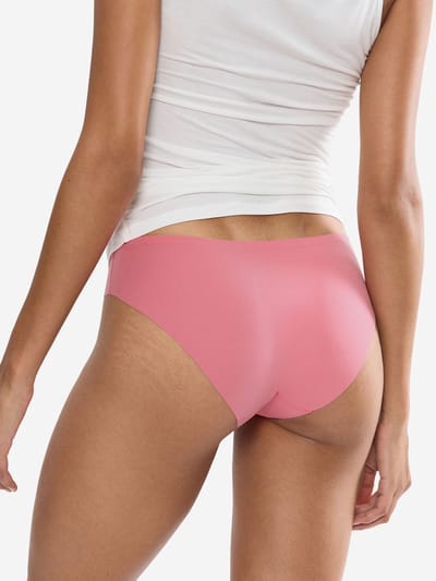 Triumph Tai-Slip Red Label Smart Invisible