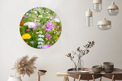 WallCircle - Wandcirkel 90x90 - Bloemen - Natuur - Groen - Gras - Paars - Wit - Ronde schilderijen woonkamer - Wandbord rond - Muurdecoratie cirkel - Kamer decoratie binnen - Wanddecoratie muurcirkel - Woonaccessoires
