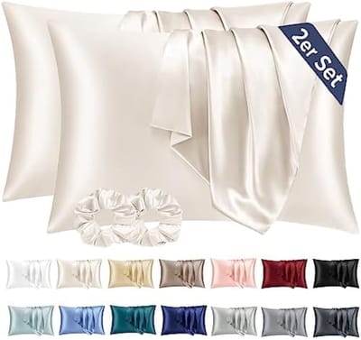 PromoHome Satijnen Kussensloop Set van 2 - 50x70 cm - Beige - Zijdezacht Microvezel - Envelopsluiting - Geschikt voor Gevoelige Huid - Inclusief 2 Satijnen Haarelastieken