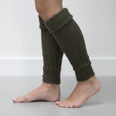 Bonnie Doon Beenwarmers Olijf Groen Unisex Onze Size - Dames en Heren - Sleever - Legwarmer - Grof Gebreid - Wol - 1 paar - Warm - Comfortabel - Olive Green - Mode Accessoire - BE021766.304