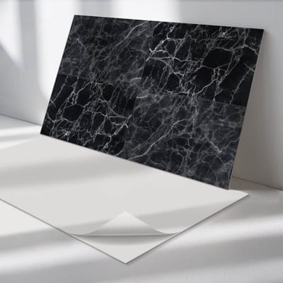 Wallfluent Vinyl Wandpaneel - Marmerpatroon met aderen Vinyl Wandbekleding - 100 cm x 50 cm - Zwart PVC wandpaneel - 1 stuk - Rechthoekig Wandbekleding Vinyl - Texturen Wandpaneel - Zelfklevend Muurpaneel - Wandpaneel Keuken en Badkamer