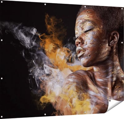 Gards Tuinposter Afrikaanse Vrouw met Zilver en Goud - 150x120 cm - Tuindoek - Tuindecoratie - Wanddecoratie buiten - Tuinschilderij