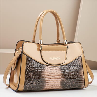Nieuwe Trend met Helder Leer Alligatorprint Dames Schoudertas met Middelbare Leeftijd Grote Capaciteit Mode Pendeltas Crossbodytas . beige