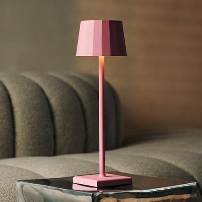 Tavellio Wouter Oplaadbare Tafellamp – H38 – USB-C – Tot 120 branduren – Flamingo Roze