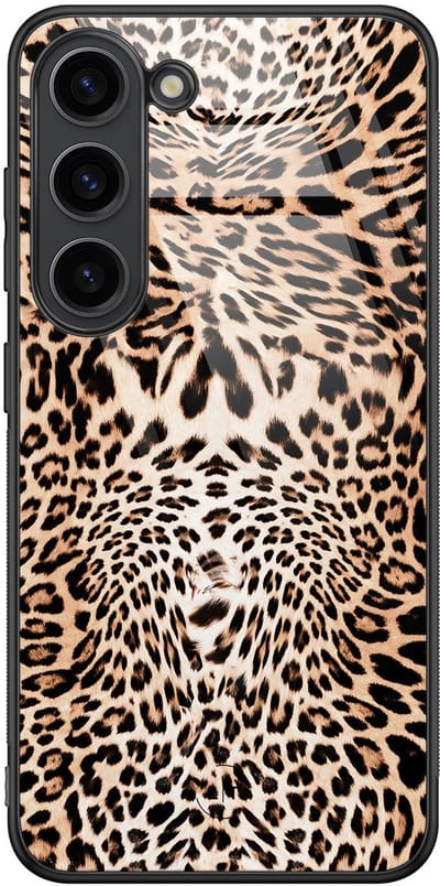 Hoesje geschikt voor Samsung Galaxy S23 - Luipaardprint - Luxe Glazen Hardcase - Luipaardprint - Bruin