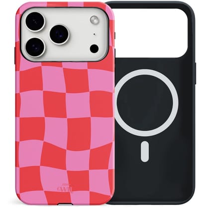 xoxo Wildhearts siliconen hoesje geschikt voor iPhone 17 Pro MagSafe hoesje - Drunk In Love - Double Layer - Magnetisch telefoonhoesje - Magneet case - Backcover met dubbele beschermlaag - Golvend blokjes patroon - Golven print - Roze / Rood