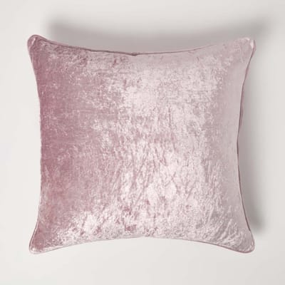 Homescapes decoratieve kussenhoes van geplet fluweel in roze, 45 x 45 cm