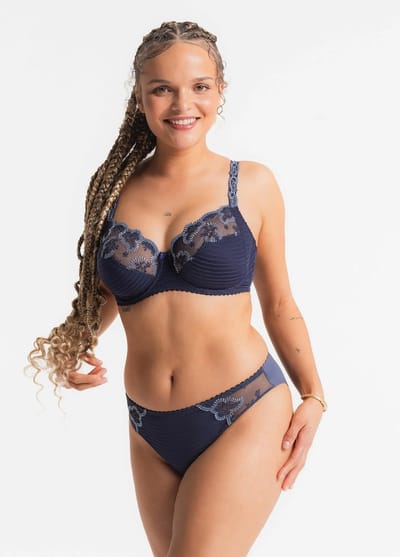 Louisa Bracq – Elise – BH Beugel – 419-01 – Nuit Electrique – Maat F90/105