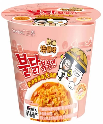 Samyang Buldak Rose Hot Chicken Ramen Cup - romige pittige roerbaknoedel - 80g