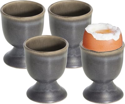 4x stuks eierdopjes van aardewerk grijs bruin 5 cm - Houders voor gekookte eieren - Ontbijt en lunch Pasen tafeldecoratie